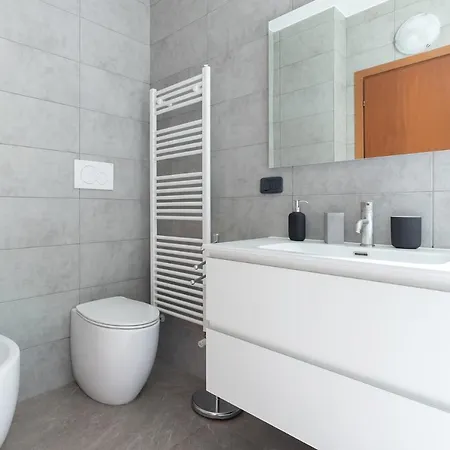 20mins From Duomo - Renovated Near Center Apartman Milánó